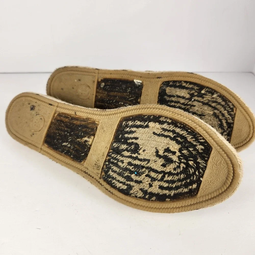 Fabiolas women floral